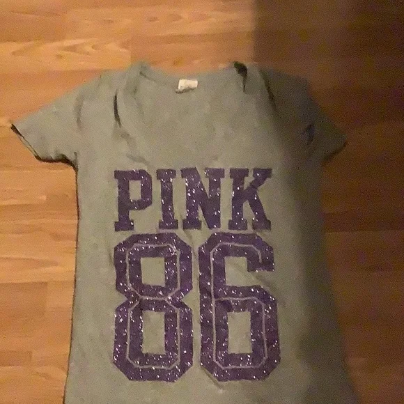 Victoria’s Secret pink shirt size S. - Picture 1 of 5